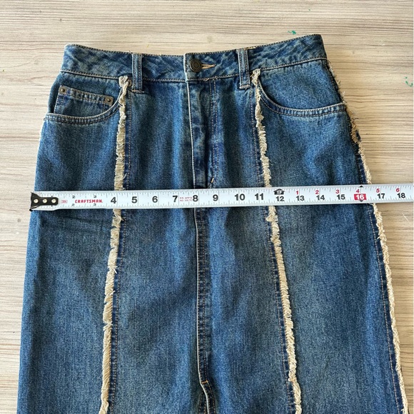 JOUER AUX ECHECS Denim front slit long skirt size 4 - Picture 12 of 13